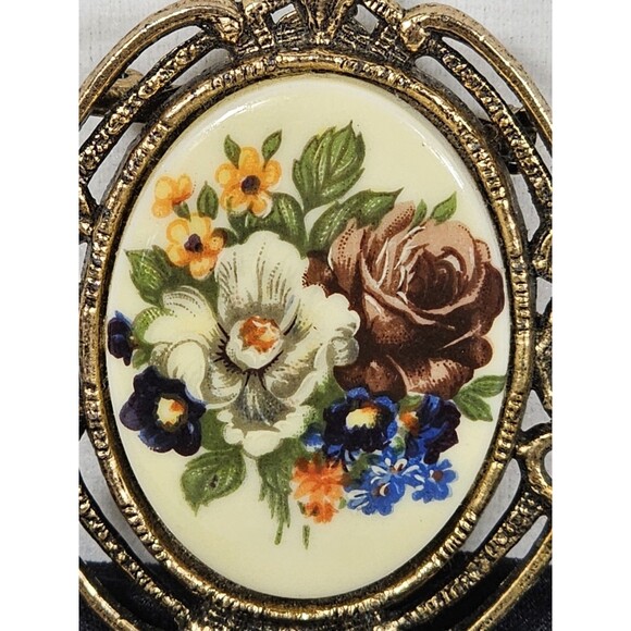 Vintage Goldtone Floral Flower Printed Milk Glass 2.5" Oval Brooch Pin Pendant - Picture 7 of 7